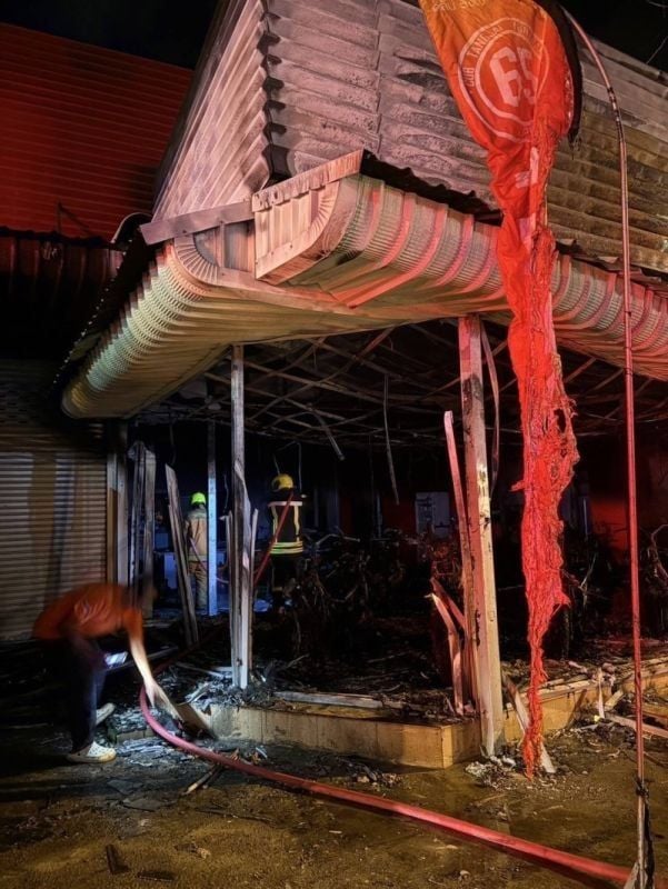 Late-night blaze: Inferno torches bikes in Phuket shop fire | News by Thaiger