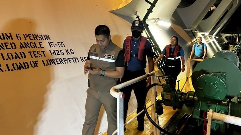 Filipino crewman found hanged on gas tanker off Phuket | News by Thaiger