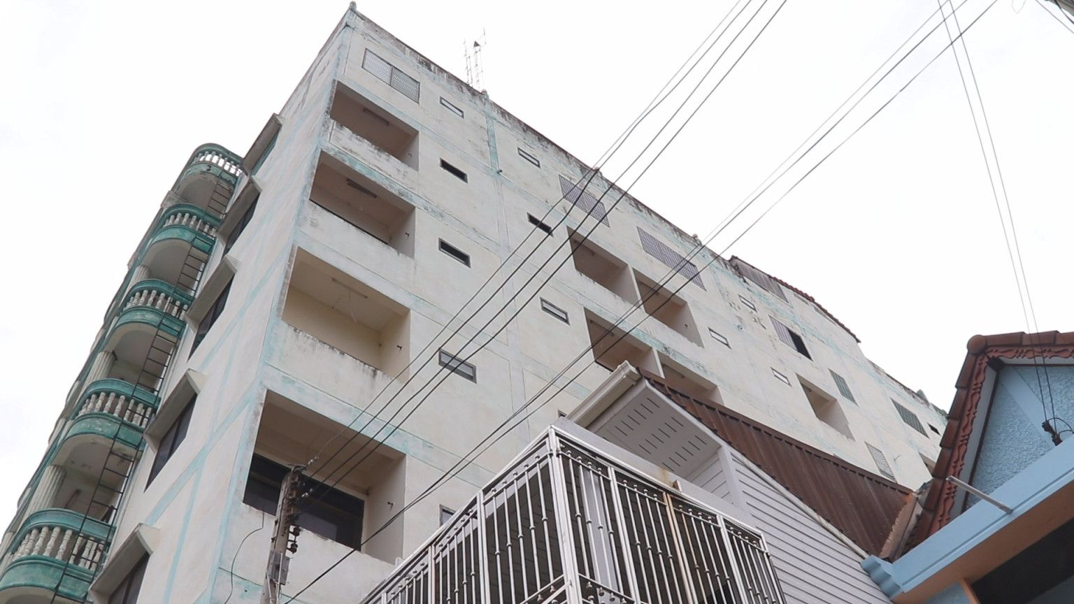 Illegal Pattaya hotel ordered torn down after resident complaints | News by Thaiger