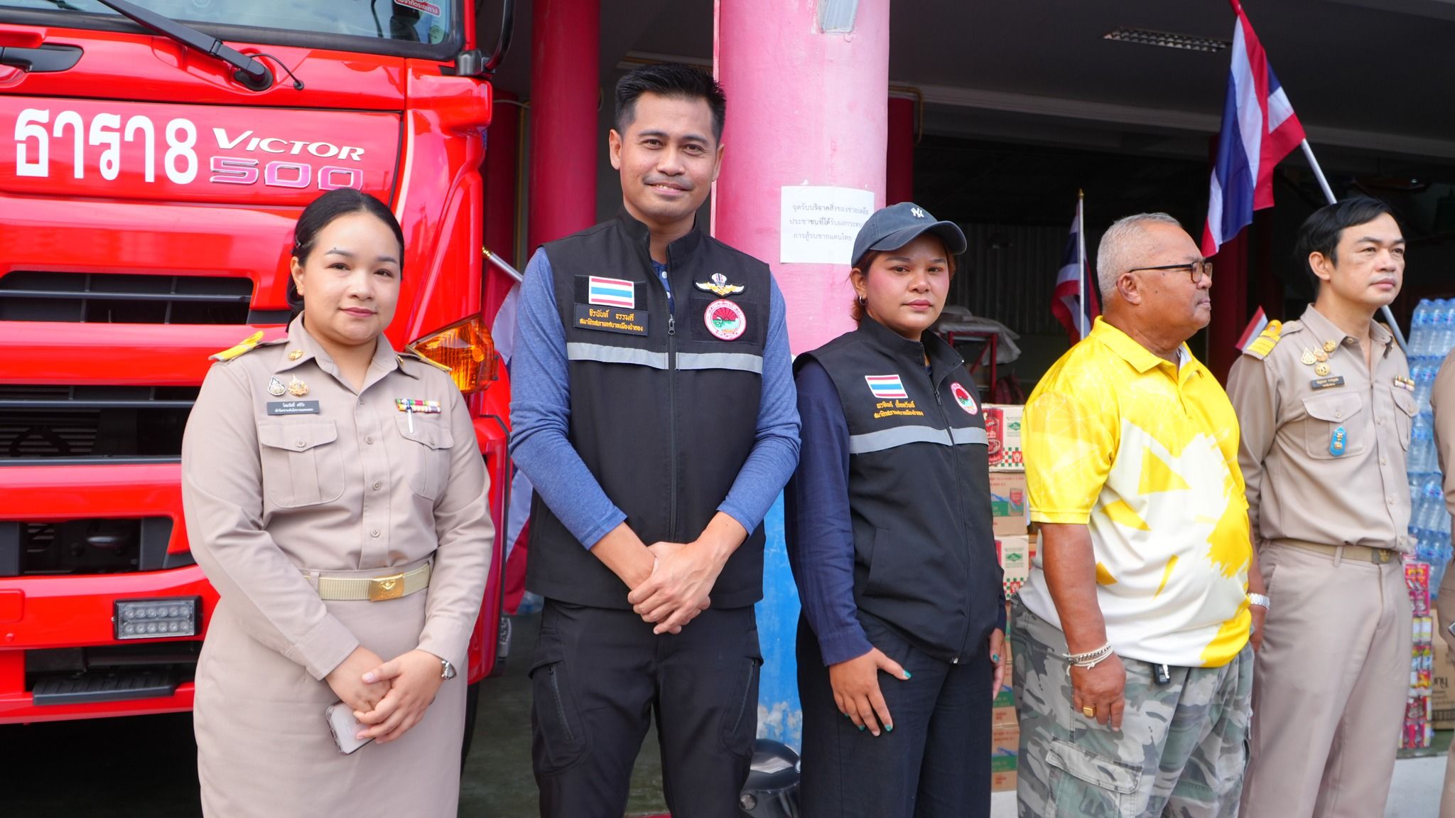 Patong unites to support troops at Thai border | News by Thaiger