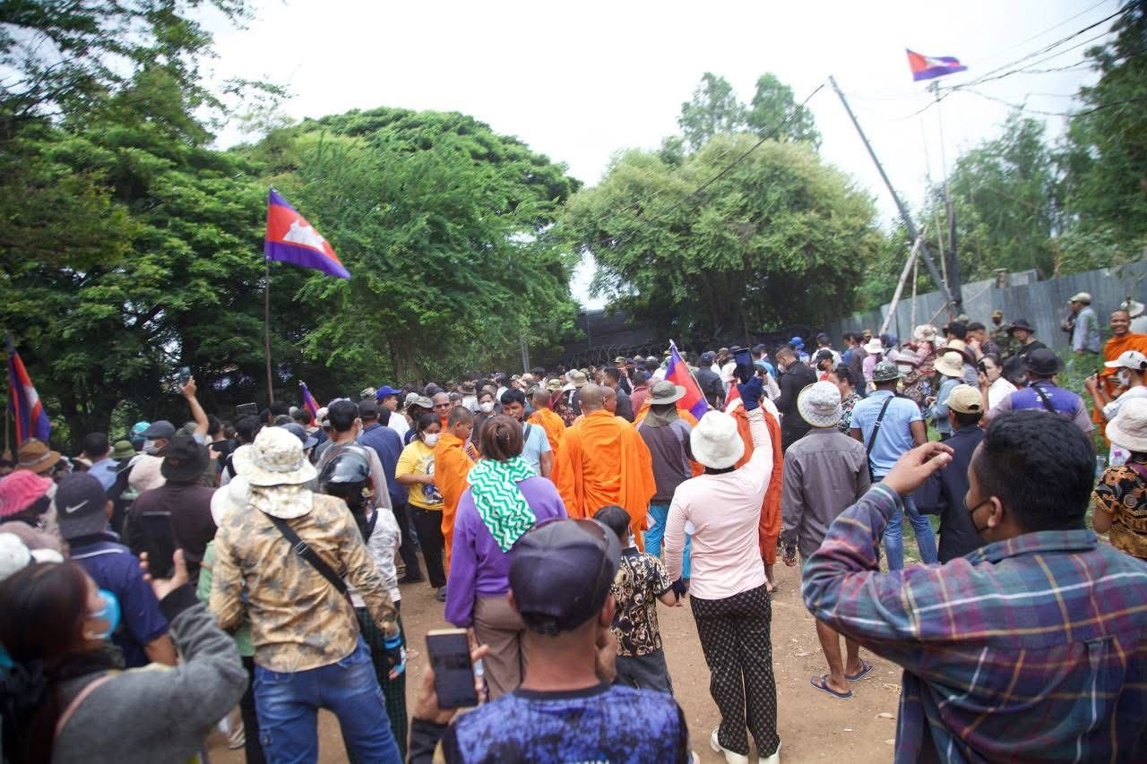 Thai army blasts sound cannons at Cambodian border clash | News by Thaiger