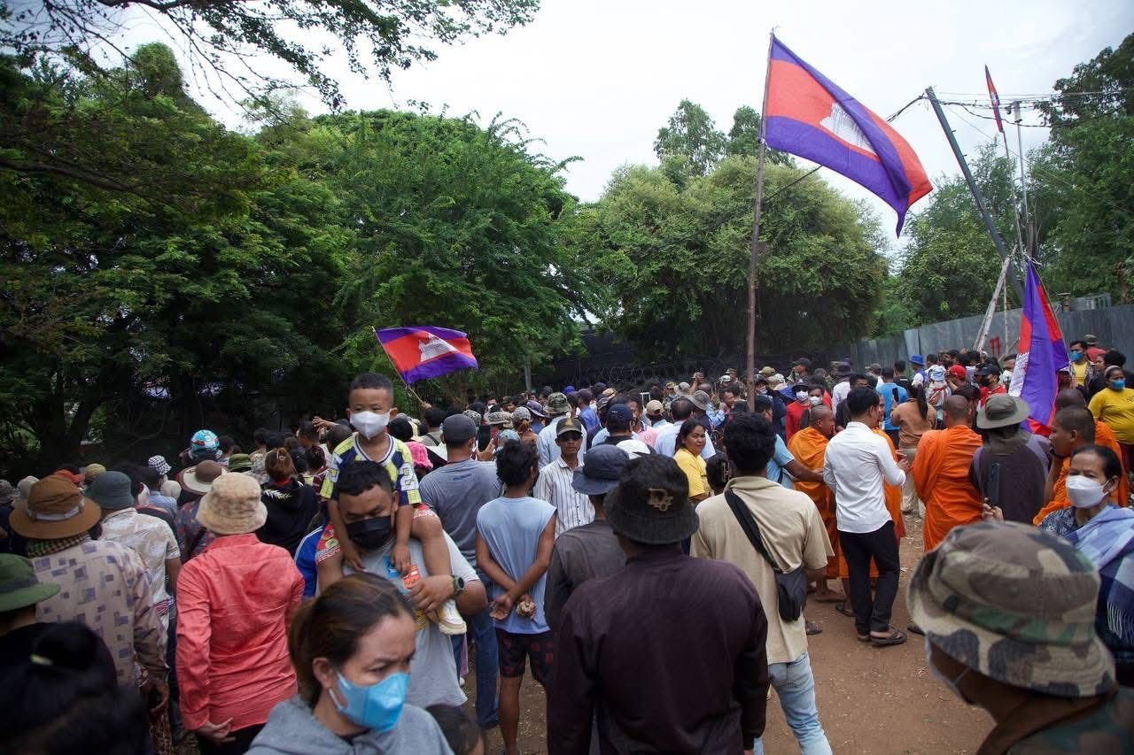Thai army blasts sound cannons at Cambodian border clash | News by Thaiger