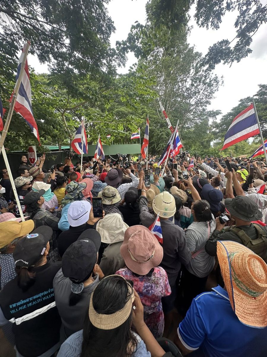 Thai army blasts sound cannons at Cambodian border clash | News by Thaiger
