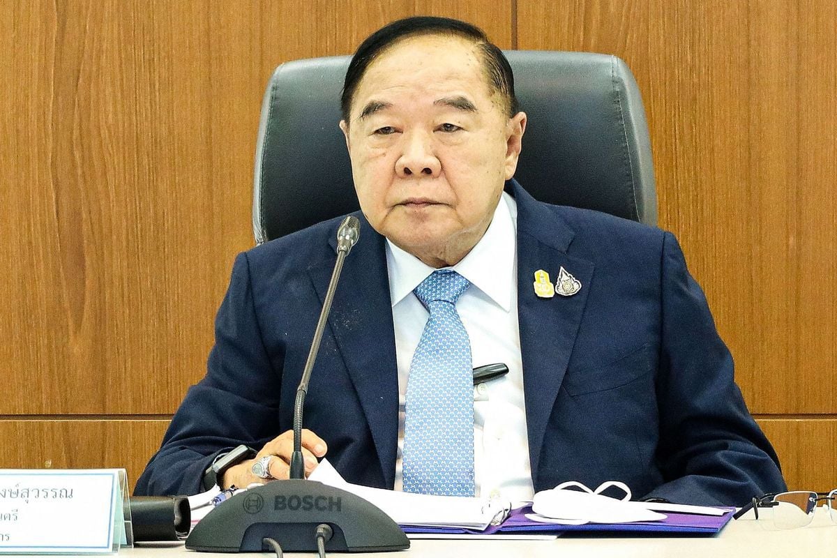 Power play: Anutin eyes PM seat if Paetongtarn falls | News by Thaiger