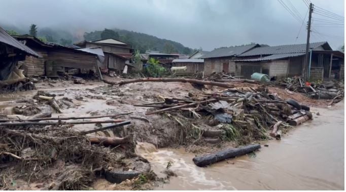 Deadly landslide strikes Chiang Mai village, 4 killed | News by Thaiger