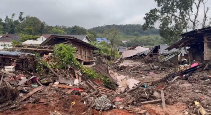 Deadly landslide strikes Chiang Mai village, 4 killed | News by Thaiger