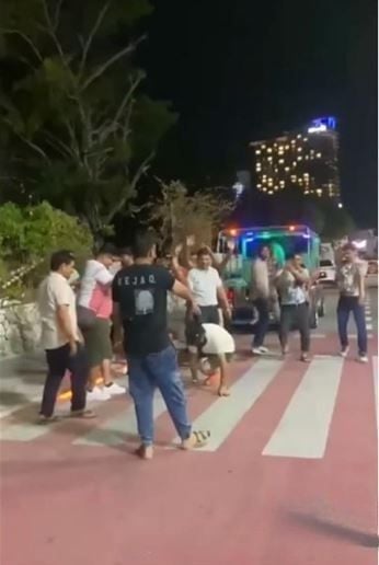 Indian tourists turn Pattaya songthaew into dance floor | News by Thaiger