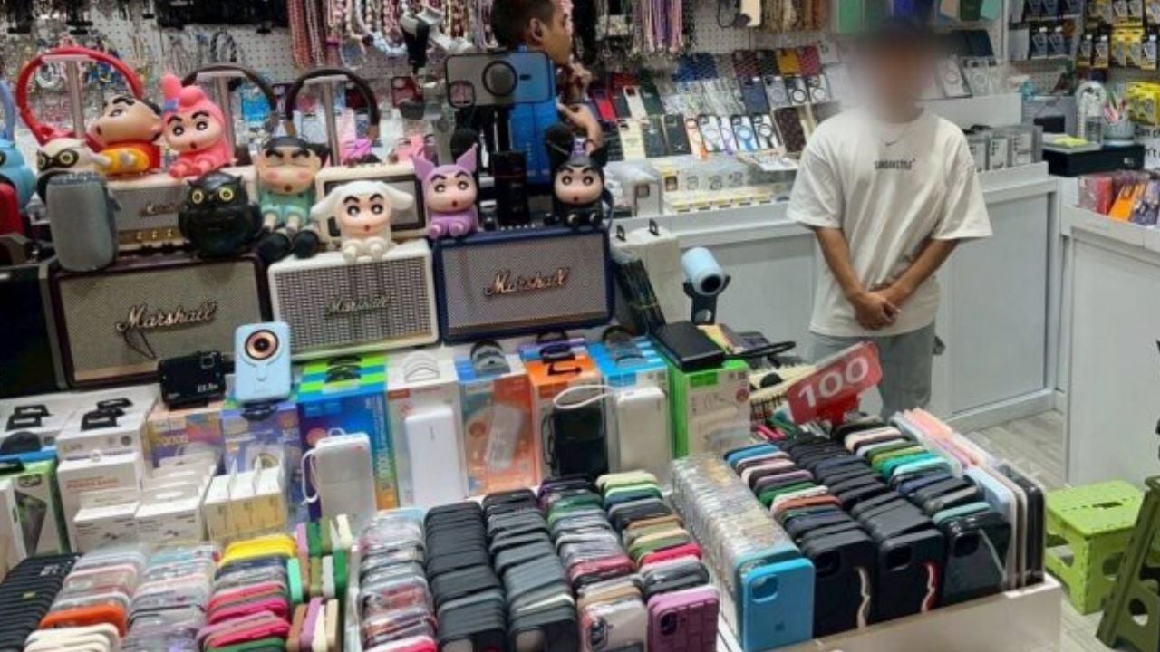 Bangkok police seize fake Marshall speakers worth 600,000 baht | Thaiger