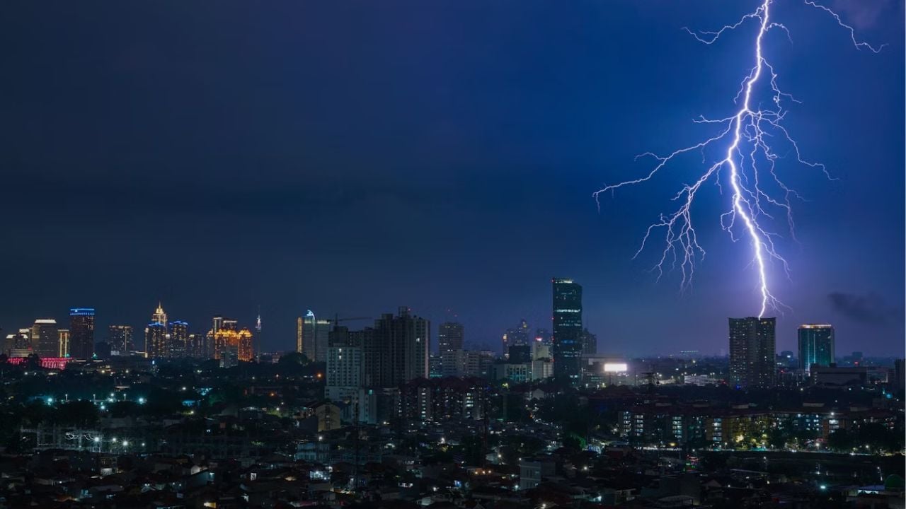 Thailand braces for severe thunderstorms and strong winds | Thaiger