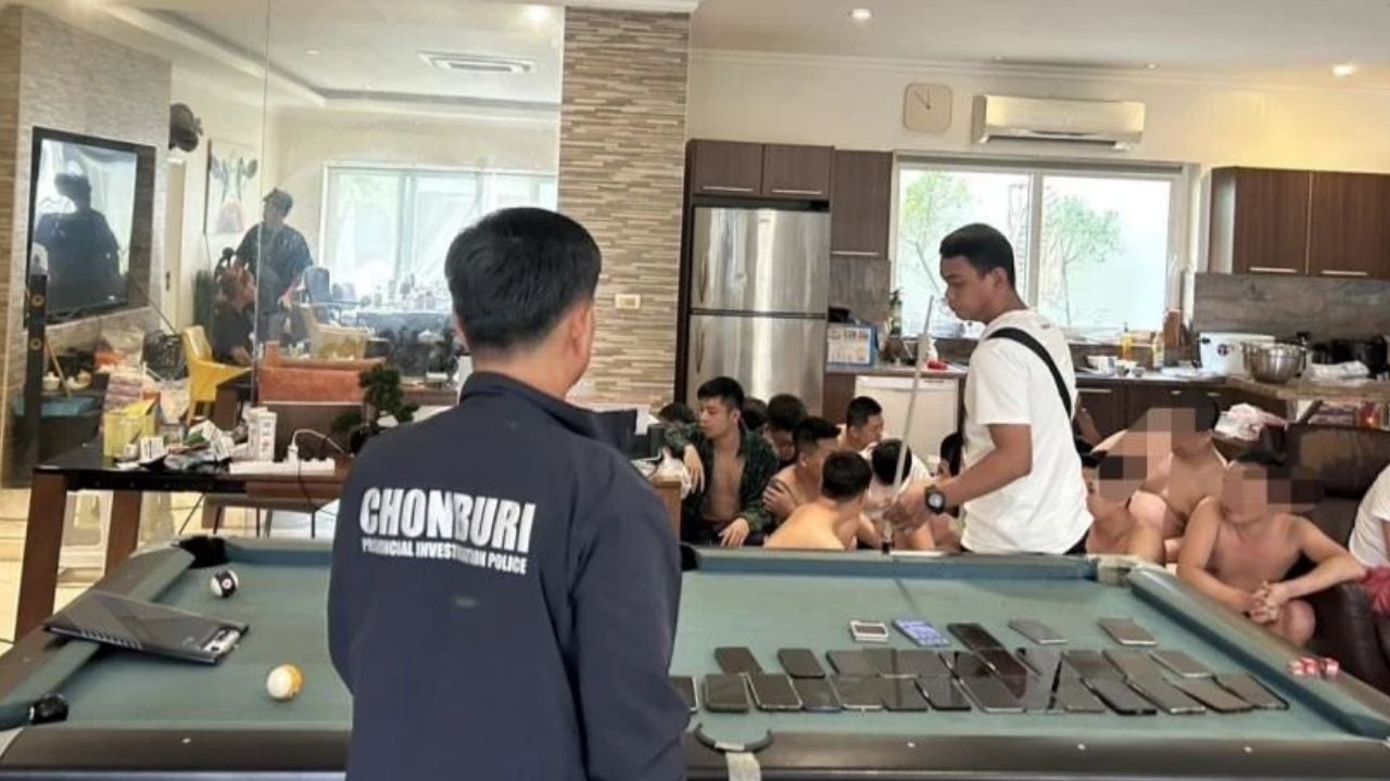 Loan shark operation busted in Pattaya, 26 Chinese nationals arrested | Thaiger