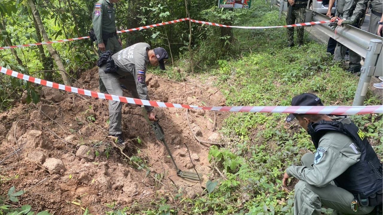 Unexploded Cambodian rockets found in Surin fields after evacuation | Thaiger
