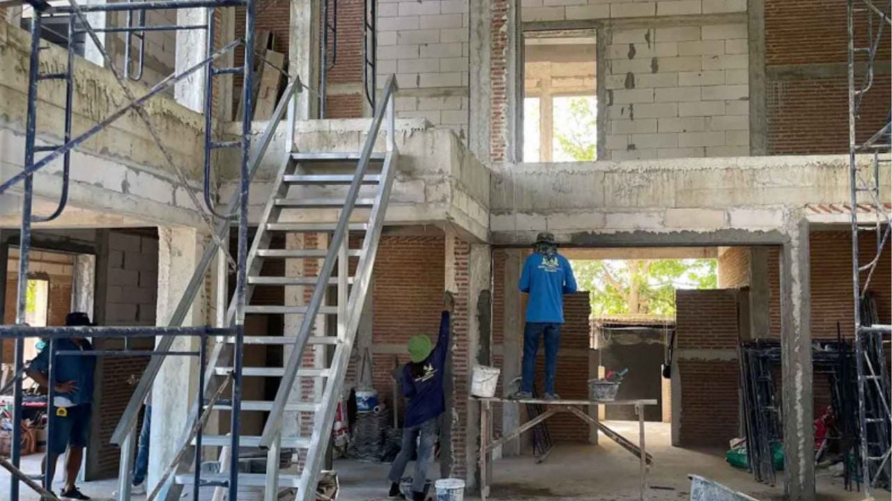 Cambodian workers leave Thailand amid threats to citizenship and property | Thaiger