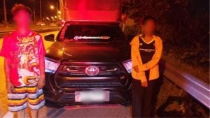 Couple arrested transporting stolen motorcycles to southern border | Thaiger