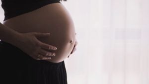 Thailand urged to extend maternity leave to 180 days | Thaiger