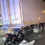 GrabFood rider dies in collision with parked truck in Bangkok | Thaiger