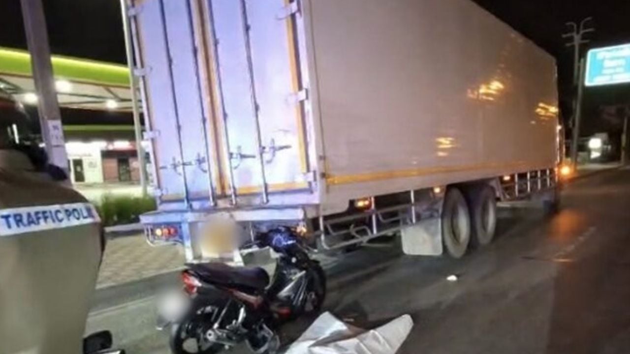 GrabFood rider dies in collision with parked truck in Bangkok | Thaiger