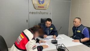 Man arrested for staging car accidents to claim over one million baht | Thaiger