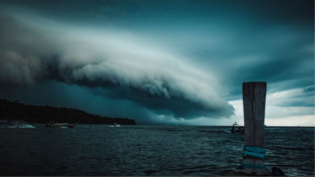 Thailand braces for heavy rain and storms across 37 provinces | Thaiger