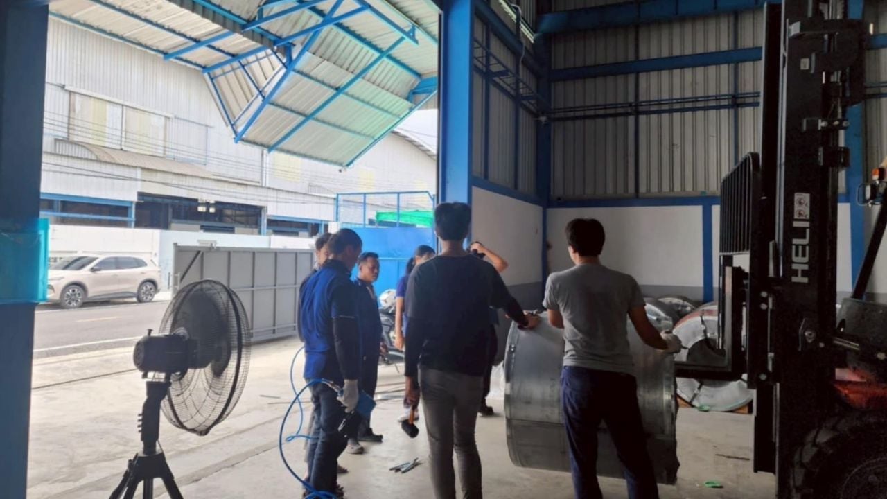 Thai Commerce Ministry cracks down on illegal steel trade | Thaiger