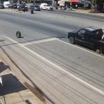 Pickup truck loses wheel at Nakhon Ratchasima intersection (video) | Thaiger