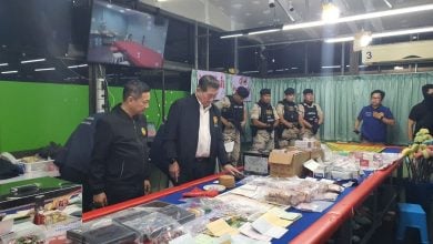 Infamous Don Mueang gambling den raided, over 200 gamblers caught | Thaiger