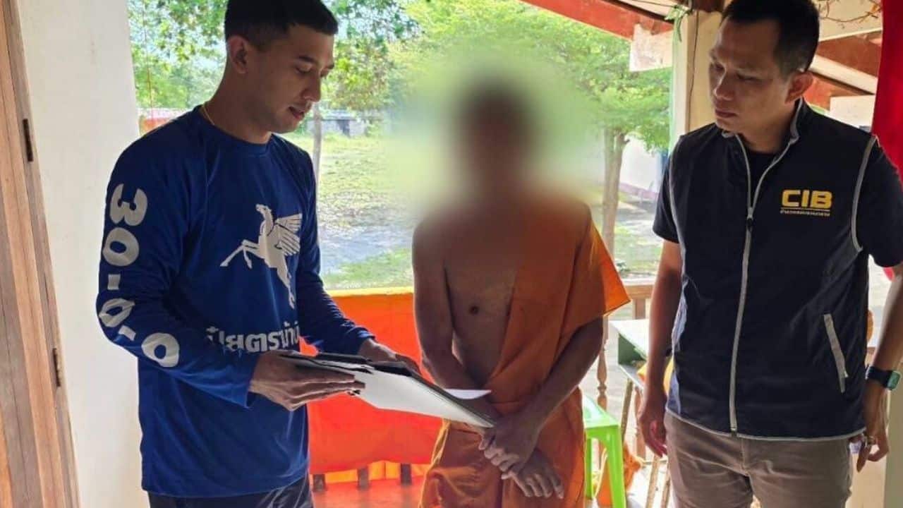 Monk arrested in Chanthaburi for call centre fraud in Poipet | Thaiger