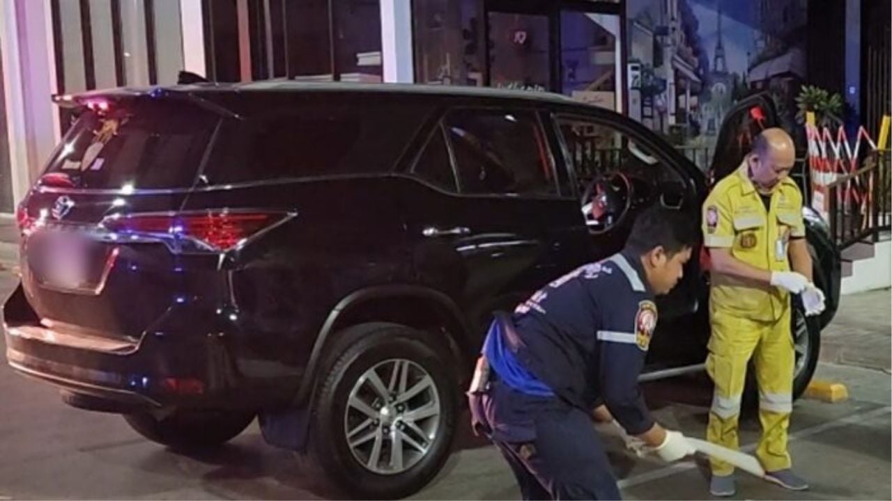 Driver found dead in parked car at Pathum Thani petrol station | Thaiger