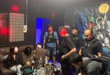 Khon Kaen police raid karaoke bar, 23 test positive for drugs | Thaiger