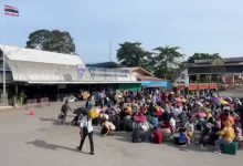 Cambodian workers flock to border to return home | Thaiger