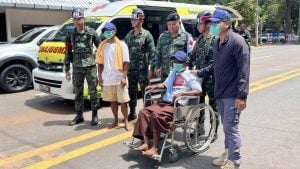 2 Cambodian POWs with mental issues and injuries returned home | Thaiger
