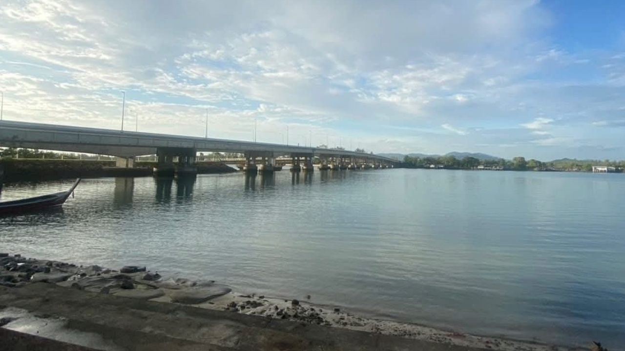 Suicide at Sarasin Bridge in Phuket allegedly linked to private photo leak | Thaiger