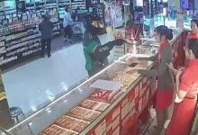 Thief in delivery uniform escapes with over 8 million baht in gold | Thaiger