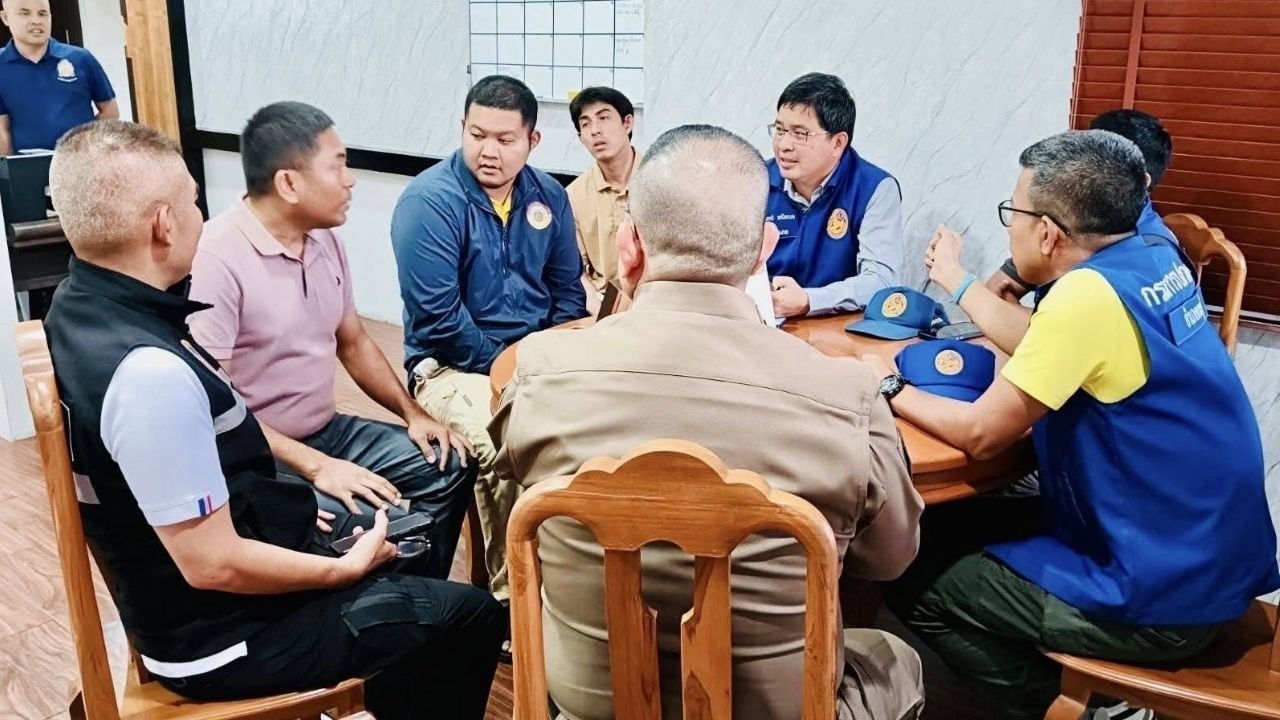 Phuket district chief addresses viral altercation over rental motorcycle dispute | News by Thaiger