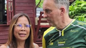 Dutch man and Thai wife recount escape from border clashes to ambassador | Thaiger