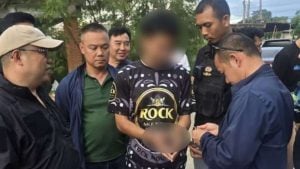 Thai man arrested for 8 million baht gold robbery in Samut Prakan | Thaiger
