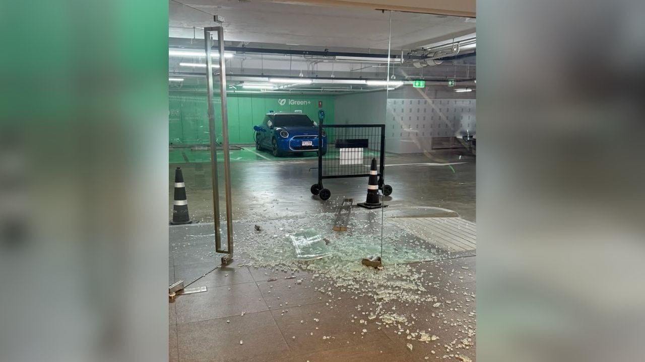Glass door shattered over children