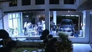Chinese-born Cambodian man attacked for eating neighbours’s crab | Thaiger