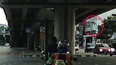 Passenger plunges from bridge after Bangkok taxi driver falls asleep | Thaiger