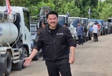 Thai influencer stopped from septic truck protest at Thai-Cambodian border | Thaiger