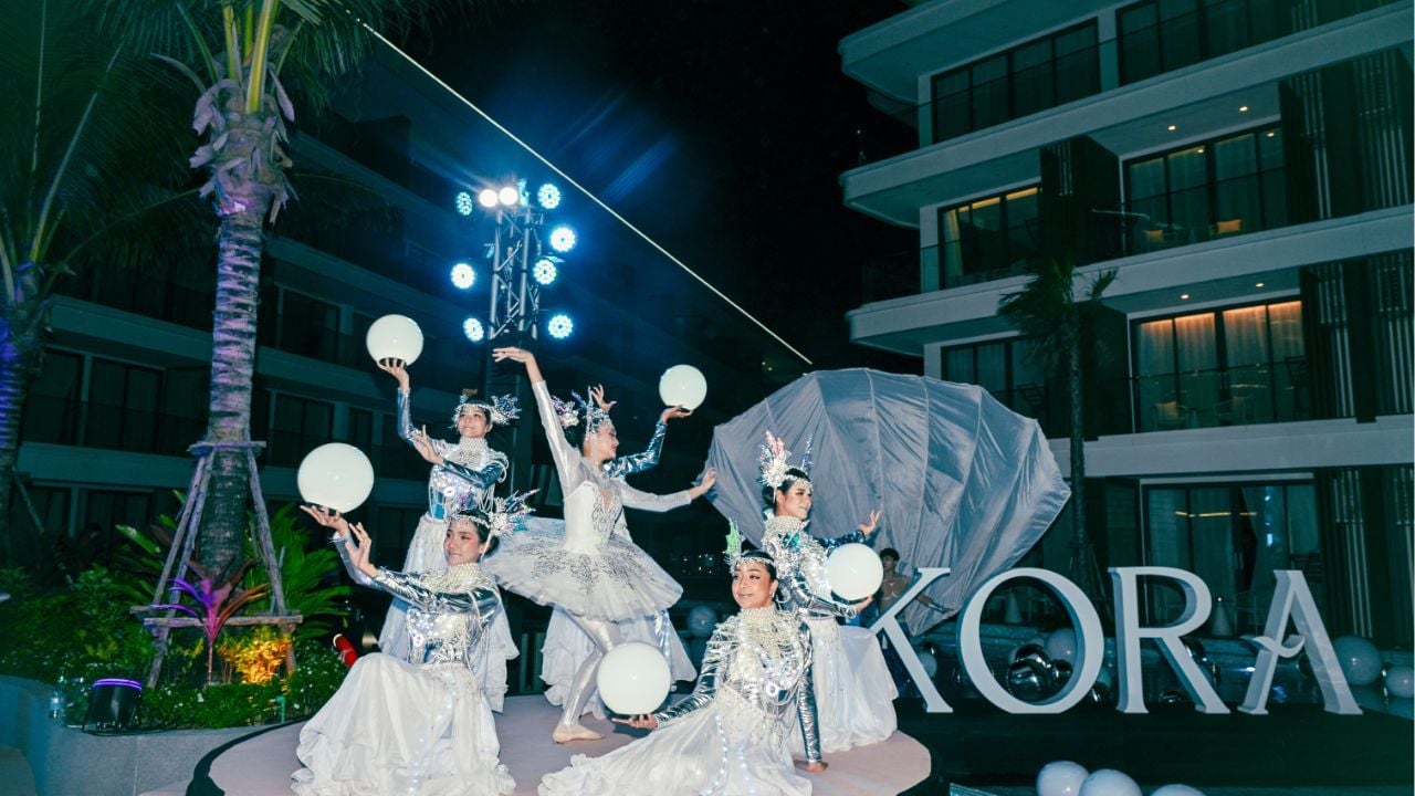 A performance at the White Pearl Welcome Party