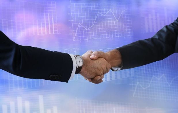 5 key things Thai traders should check before choosing an MT4 broker in 2025 | Thaiger