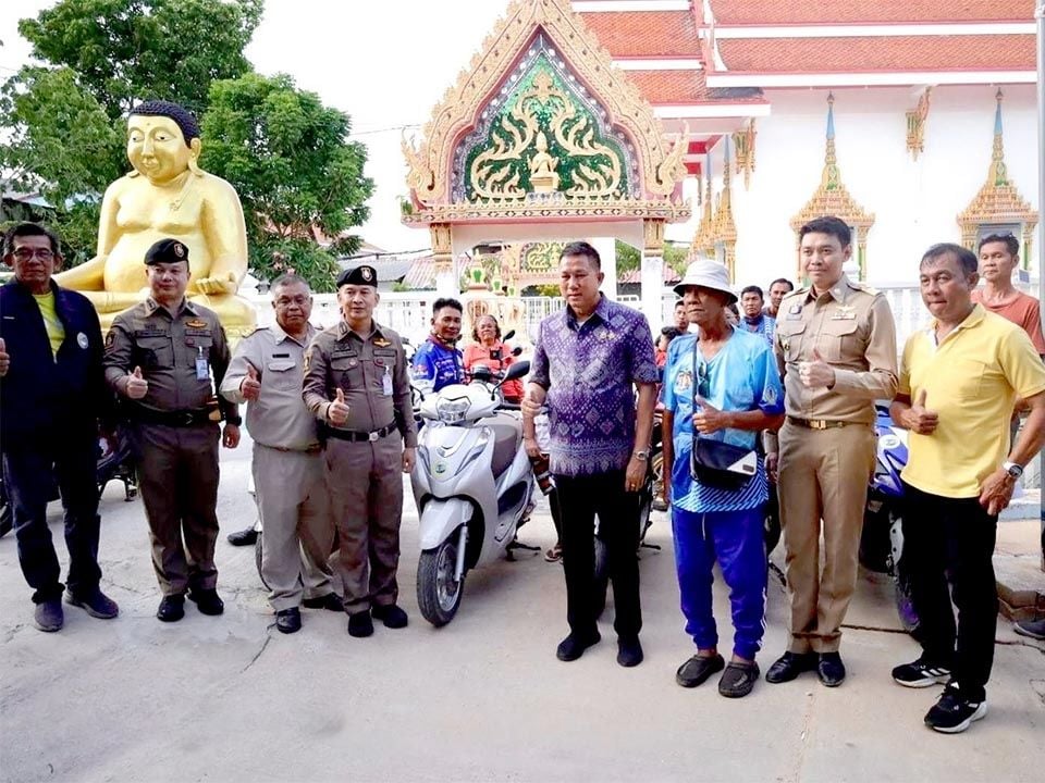 Pattaya launches sticker crackdown on Koh Larn vehicles | News by Thaiger