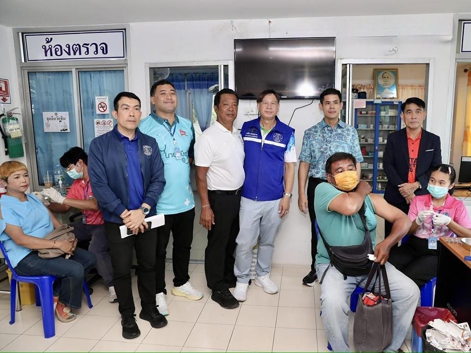 Pattaya offers free flu jabs in citywide health drive | News by Thaiger