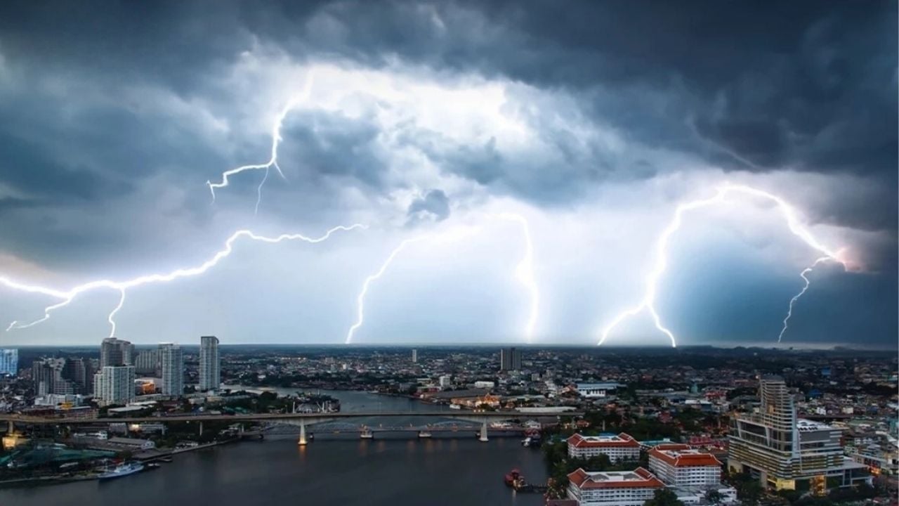 Monsoon deluge: Heavy rain continues to batter Thailand | Thaiger