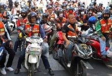 Bangkok crackdown targets rogue motorcycle taxis | Thaiger