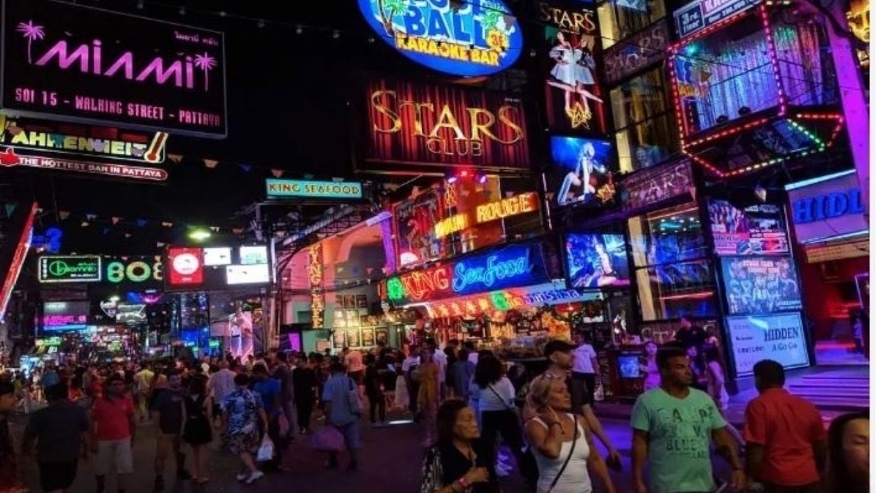 Singaporean tourist’s Pattaya drone flight ends in cuffs | Thaiger
