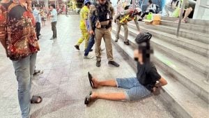 Bangkok ex-boxer sets Malaysian tourists on fire in mall horror | Thaiger