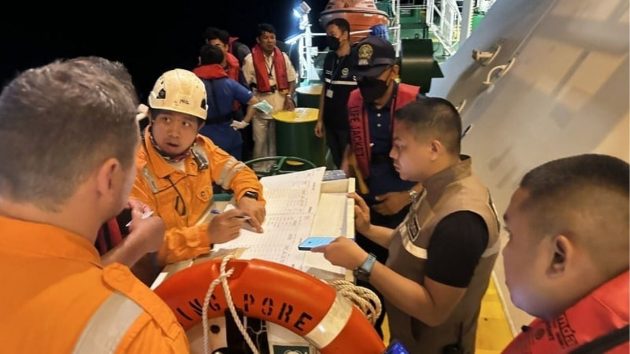 Filipino crewman found hanged on gas tanker off Phuket | Thaiger