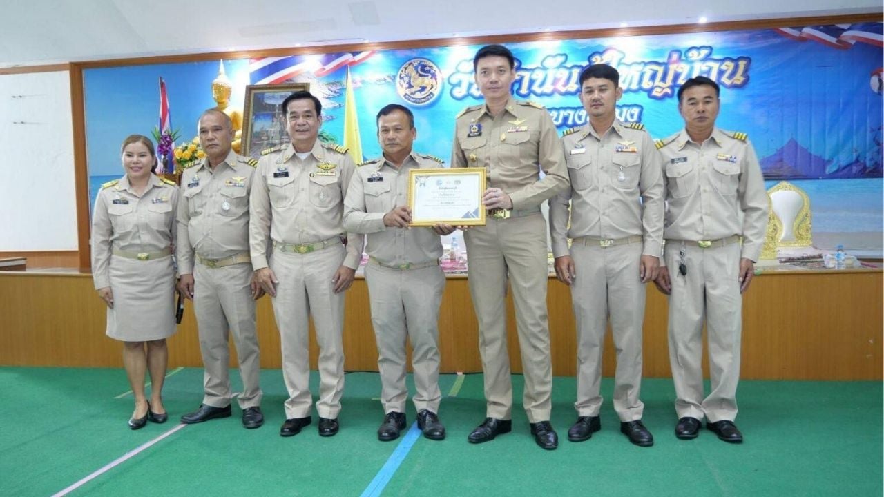 Bang Lamung chief warns village bosses to clean up act | Thaiger