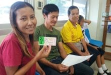Phayao lottery vendor helps friend win 12 million baht prize | Thaiger